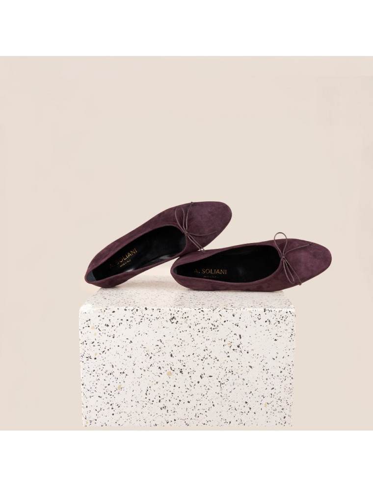 Best-Selling Como - Wine Suede In Stock