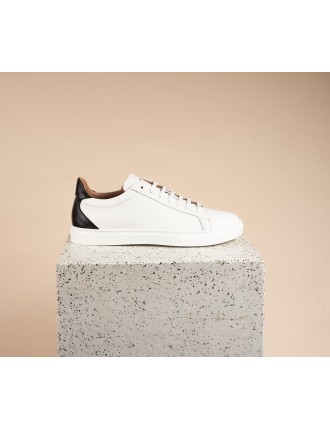 Best-Selling Men: Amalfi - Great White/Black Sneakers On Hand Now